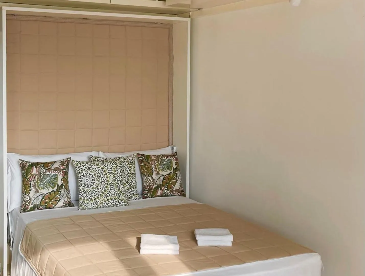 Cozy Green Studio Milan Apartment